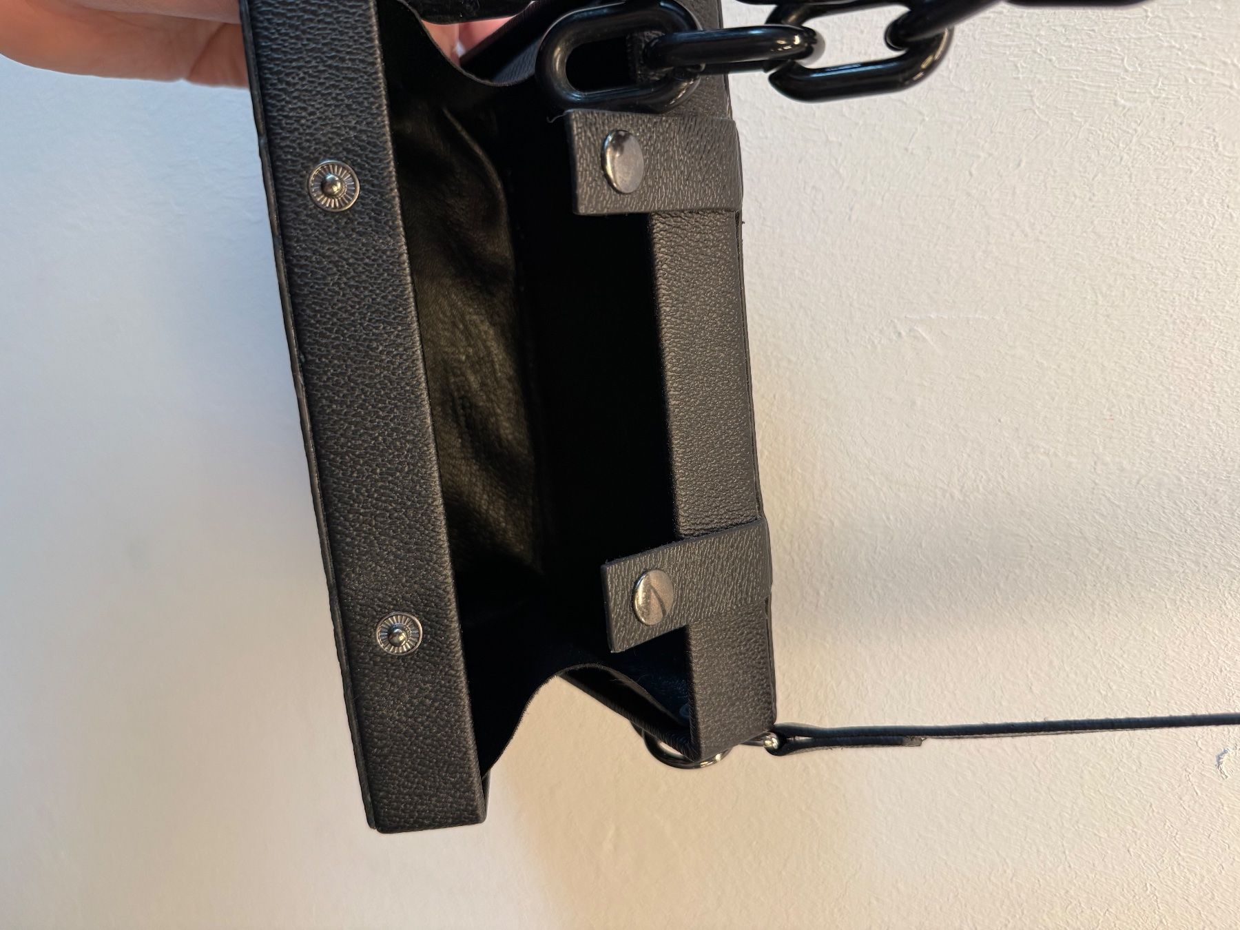 Borse: Schwarze Crossbody Tasche – Usato da Schlieren venduto da svenbaettig 3