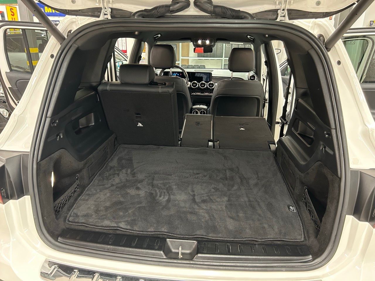 Mercedes-Benz Automobili: Unfallfreier GLB 220d 4matic Progress. 1. Hand. Standheizung – Usato da Witterswil venduto da alpencharly 9