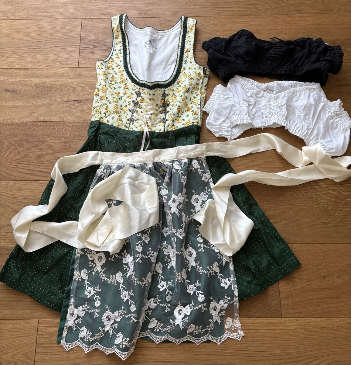 Vestiti: Dirndl Marjo Trachten 34 – Nuovo (secondo la descrizione) da Gelterkinden venduto da blackjack08