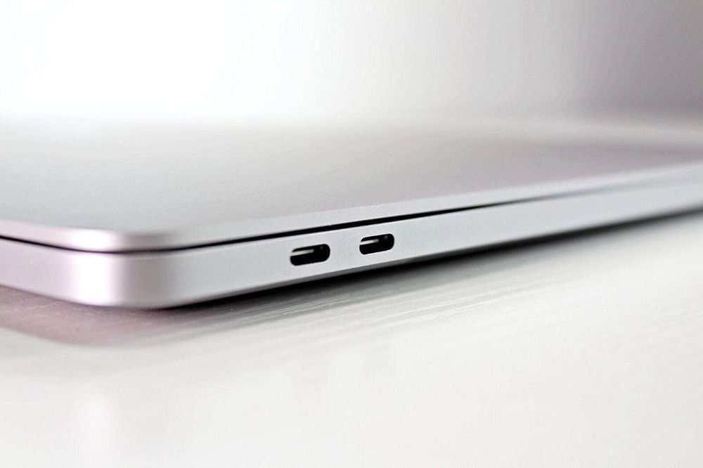 Apple Notebook: Macbook Pro 16" – Usato da Frauenfeld venduto da nazanin 1