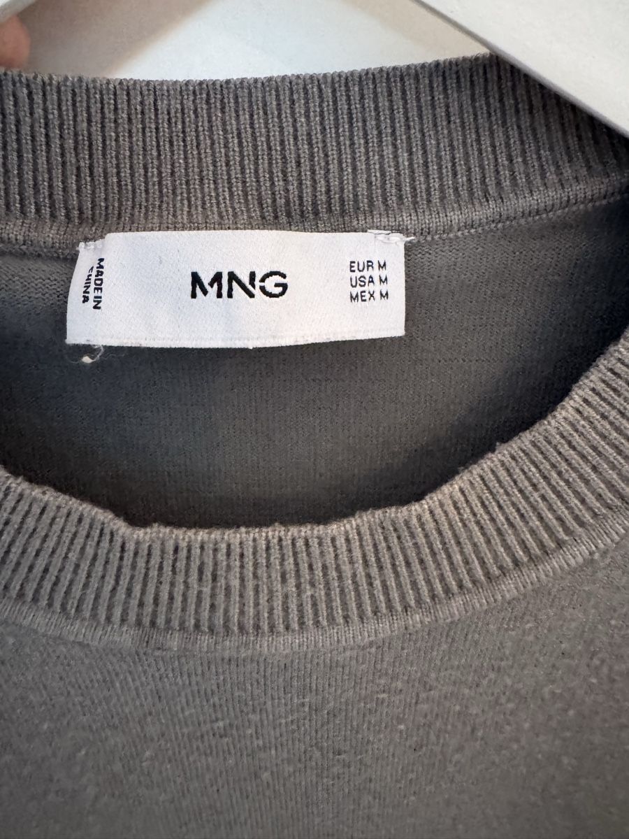 Mango T-Shirts: Mango Strick T-Shirt – Gebraucht aus Luzern von Patrick_Luzern9 2