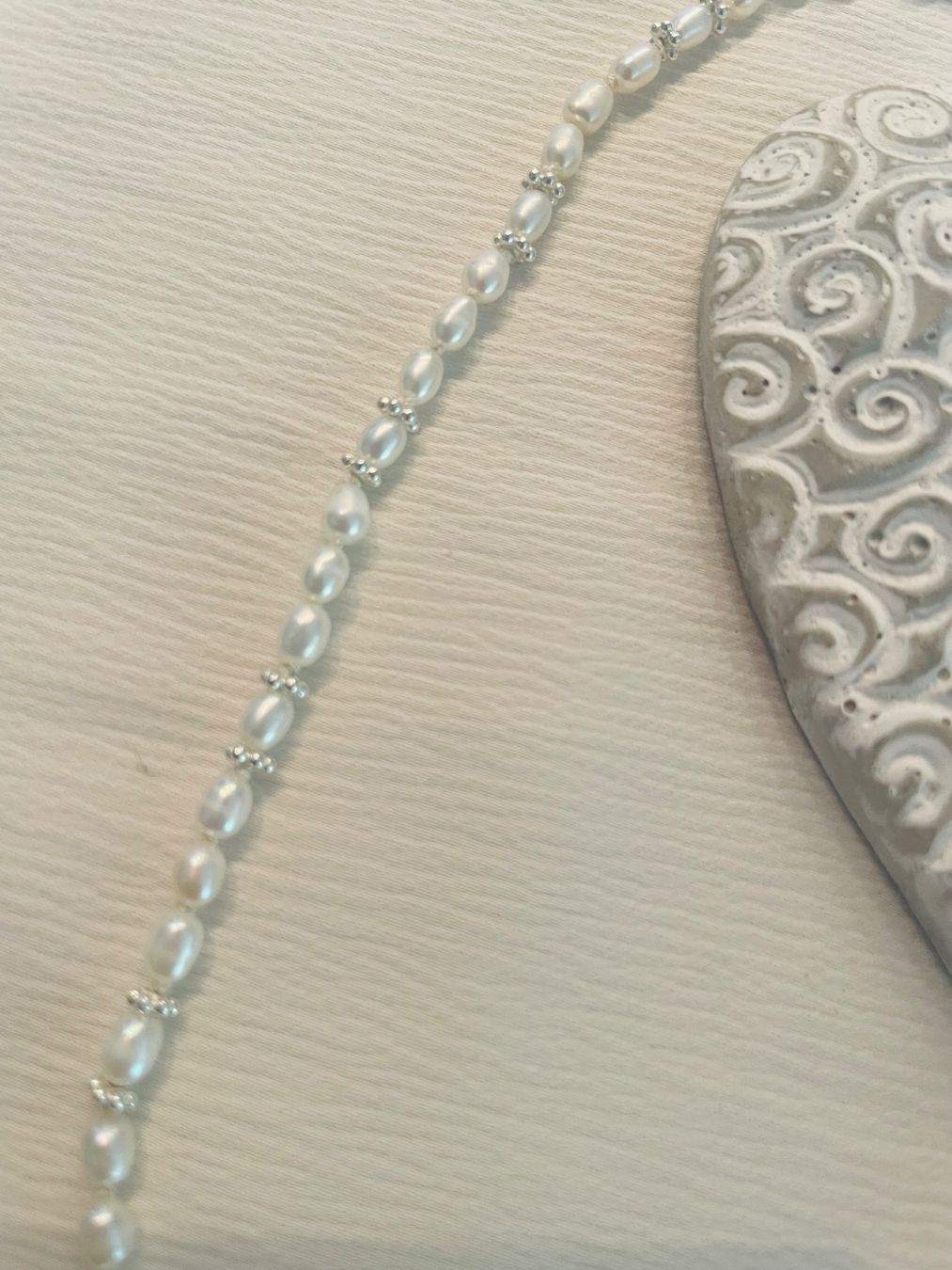 Catenine: Handgeknüpfte Perlenkette | 925 Silber | Unikat – Nuovo e nell'imballaggio originale da Domat/Ems venduto da lenzatelier 1