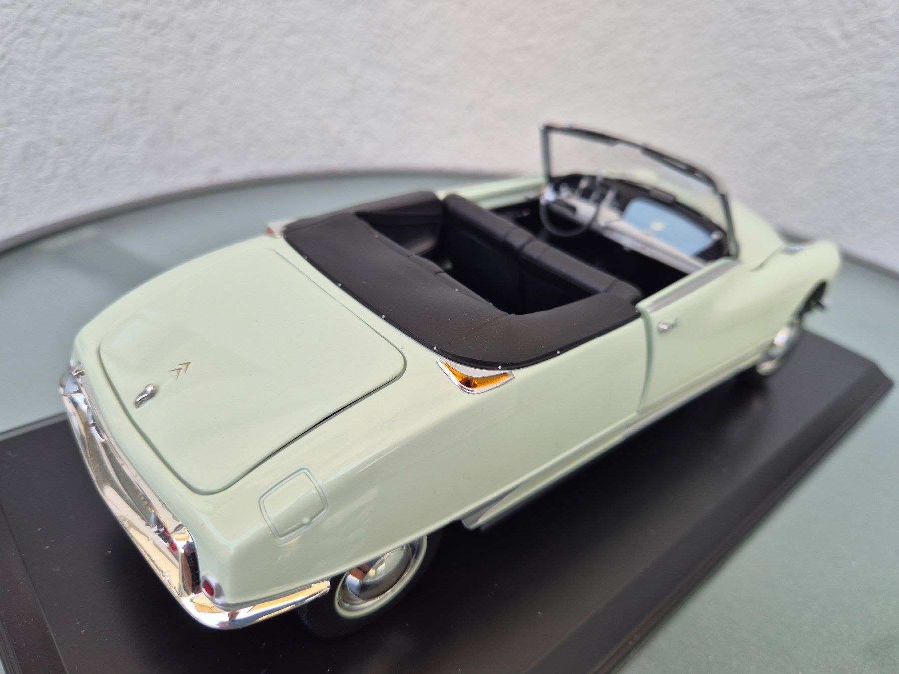 Citroën Modellini d'auto: Citroen DS Cabriolet von Norev 1:18 – Nuovo (secondo la descrizione) da Oberbuchsiten venduto da laffite54 8