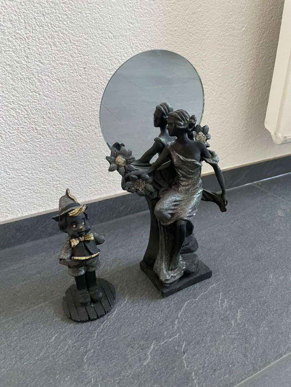Tutte le decorazioni: Spiegel Figur Deckoration  – Usato da Unterlangenegg venduto da can_rf8g