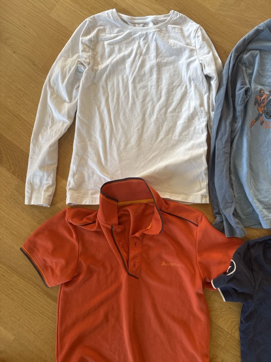 Hemden, T-Shirts & Polos: 4 Jungen Shirts 134/140 – Gebraucht aus Wädenswil von dorodi 1