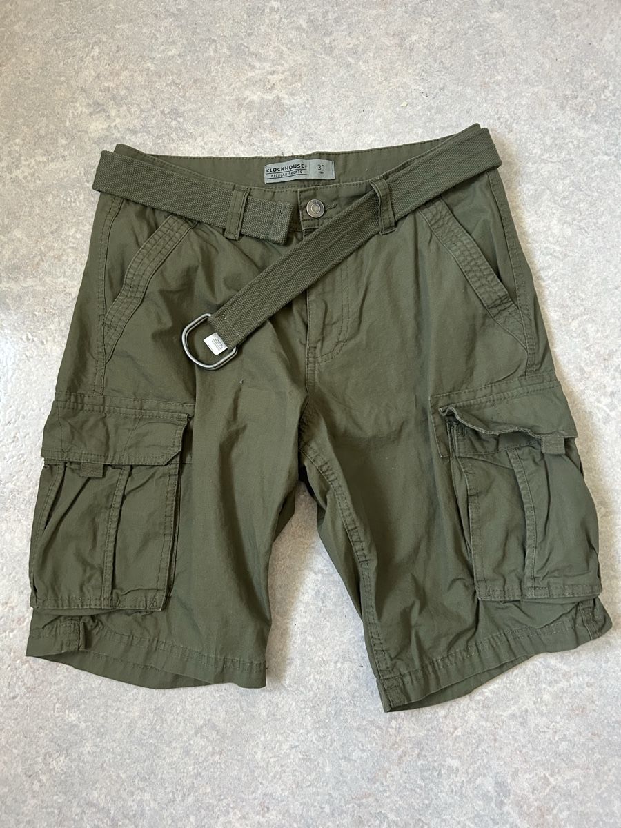 Hosen: Shorts Gr. 30 – Neu (gemäss Beschreibung) aus Frauenfeld von berk39