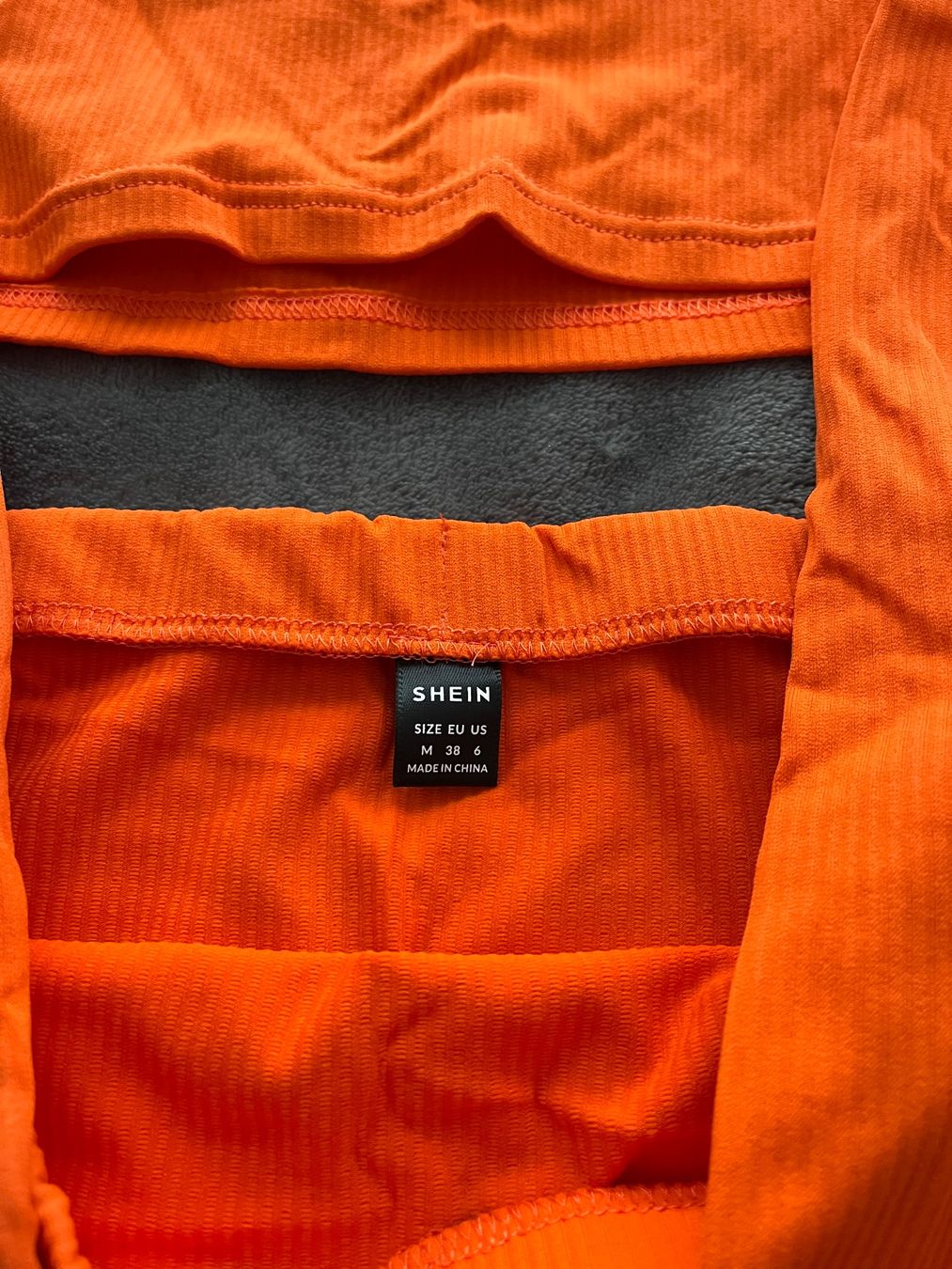 Shein Lotti di vestiti: Ensemble orange tendance, taille M – Nuovo (secondo la descrizione) da Meyrin venduto da Sandra6 1