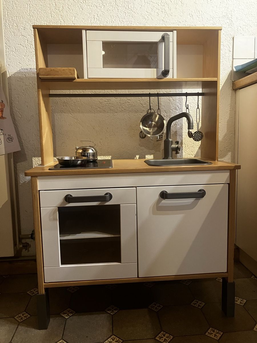 Ikea Spielzeuge: Duktik Ikea Kinderspielküche – Gebraucht aus Lauterbrunnen von Ricardolina08-15