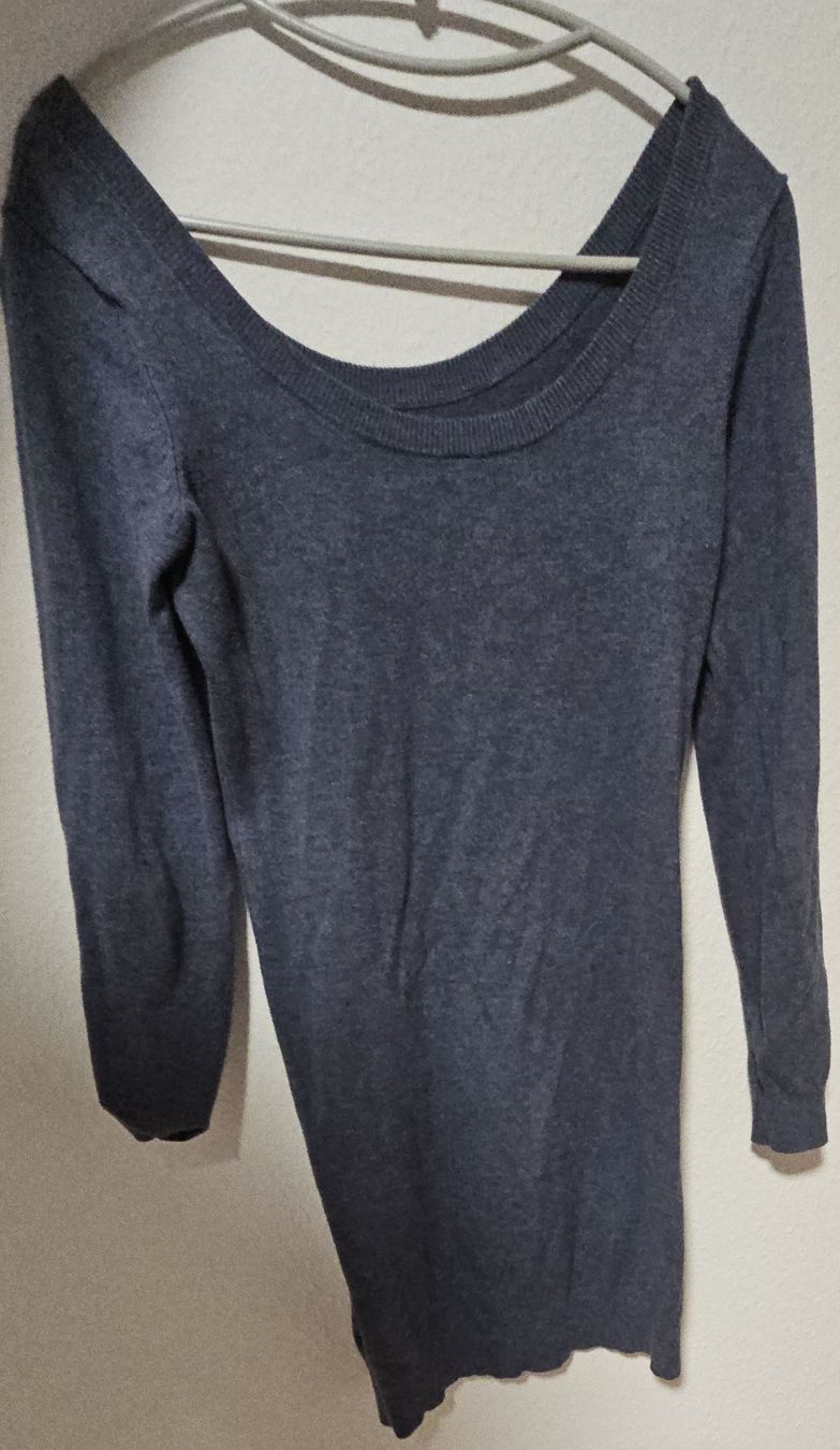 Kleider: Robe Pull élégant bleu foncé – Gebraucht aus Sornetan von T.a333