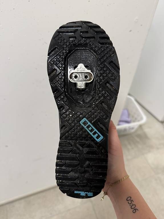 Scarpe da donna: ION Bikeschuhe Damen – Usato da Plaffeien venduto da vany95 1