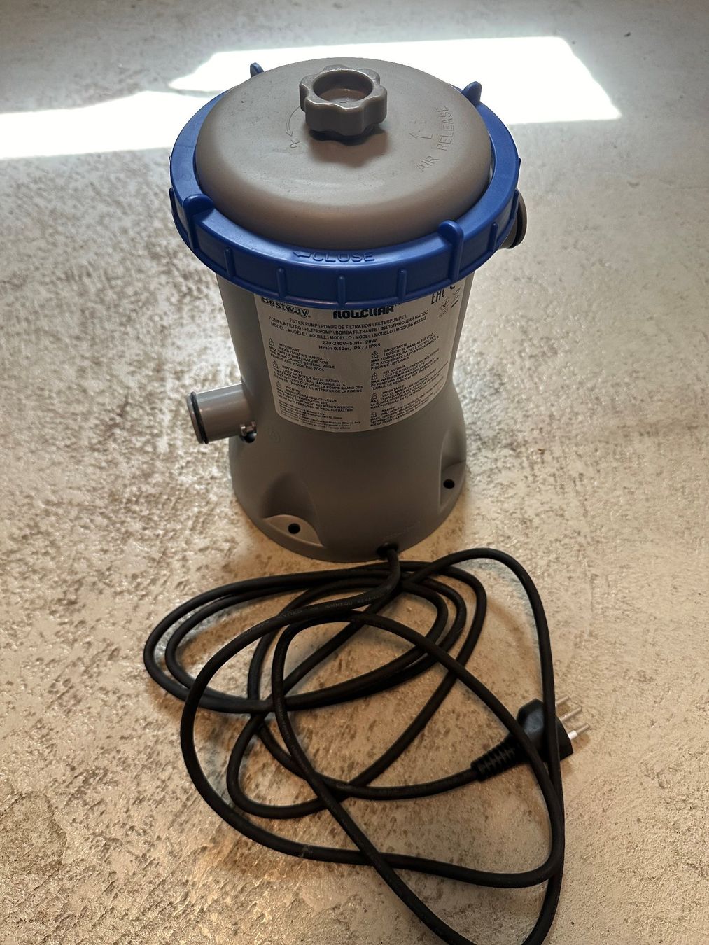 Bestway Schwimmbad: Pool Bestway Durchmesser ca. 3.6m, Tiefe 1,2m – Gebraucht aus Arnegg von  3