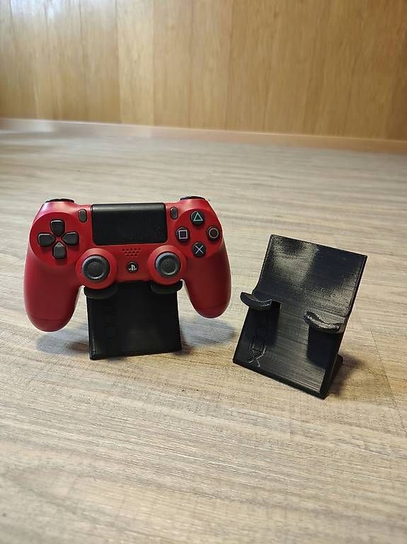 Console: PlayStation 4 (PS4) mit Controller, 2 Spiele – Usato da Dallenwil venduto da ali_6dvv 1
