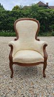Fauteuil avec tissu en bon état 