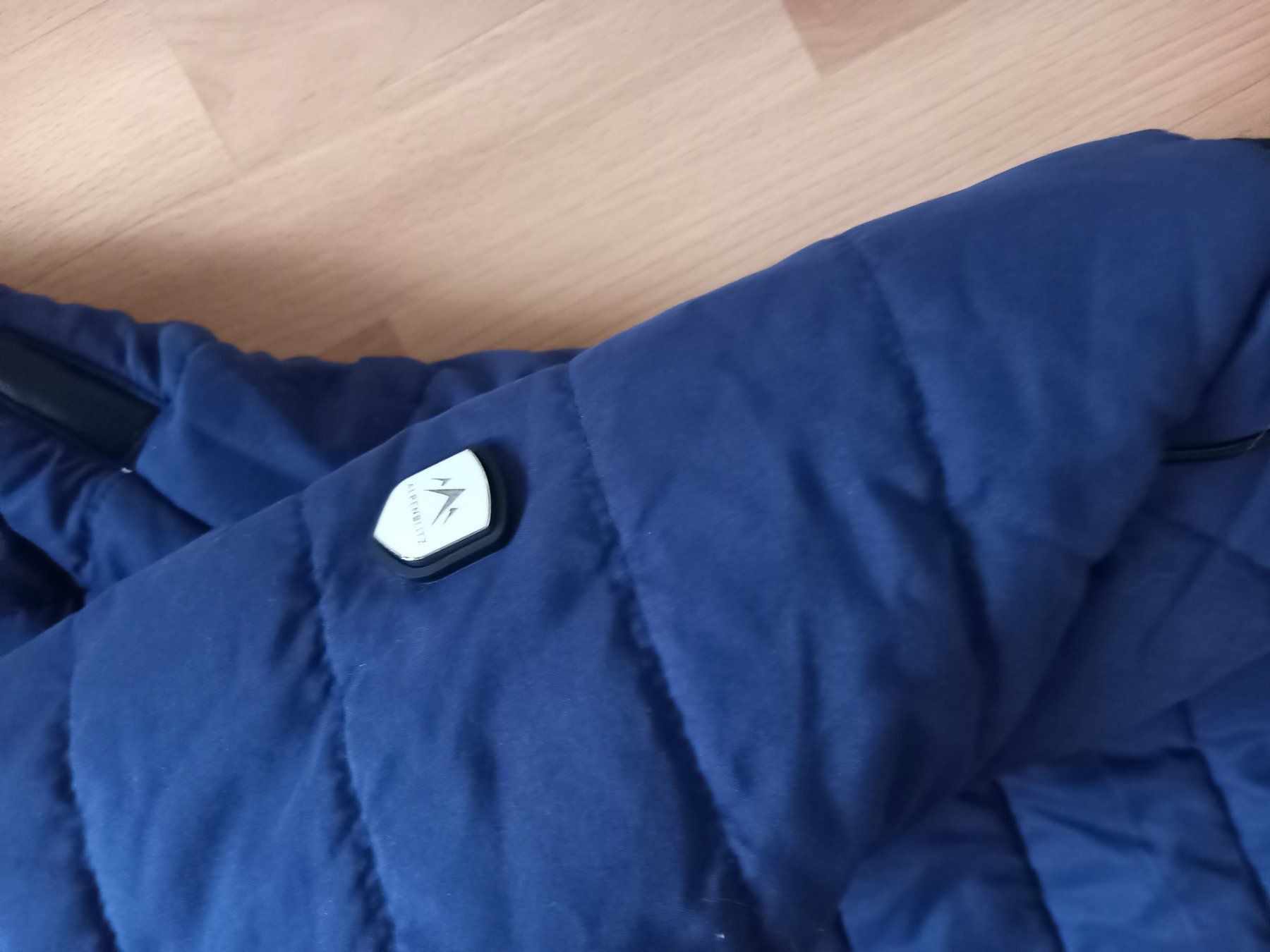Cappotti: Warmer Wintermantel mit Kapuze Gr. S – Usato da Ziegelbrücke venduto da Mysecret 2