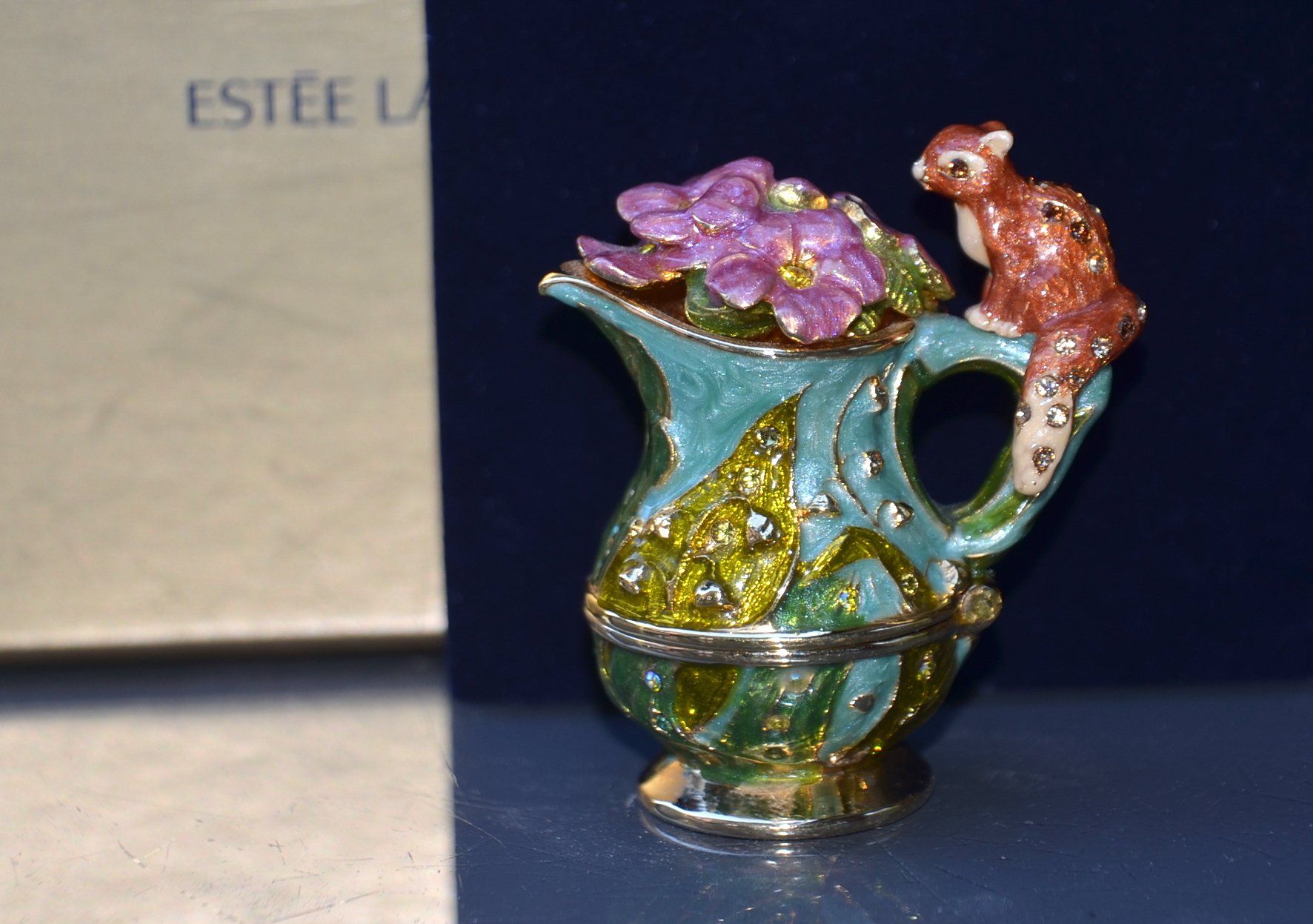 Statuette: Estée Lauder Magical Pitcher 2006 Swarovski – Usato da Collonges venduto da Auganien