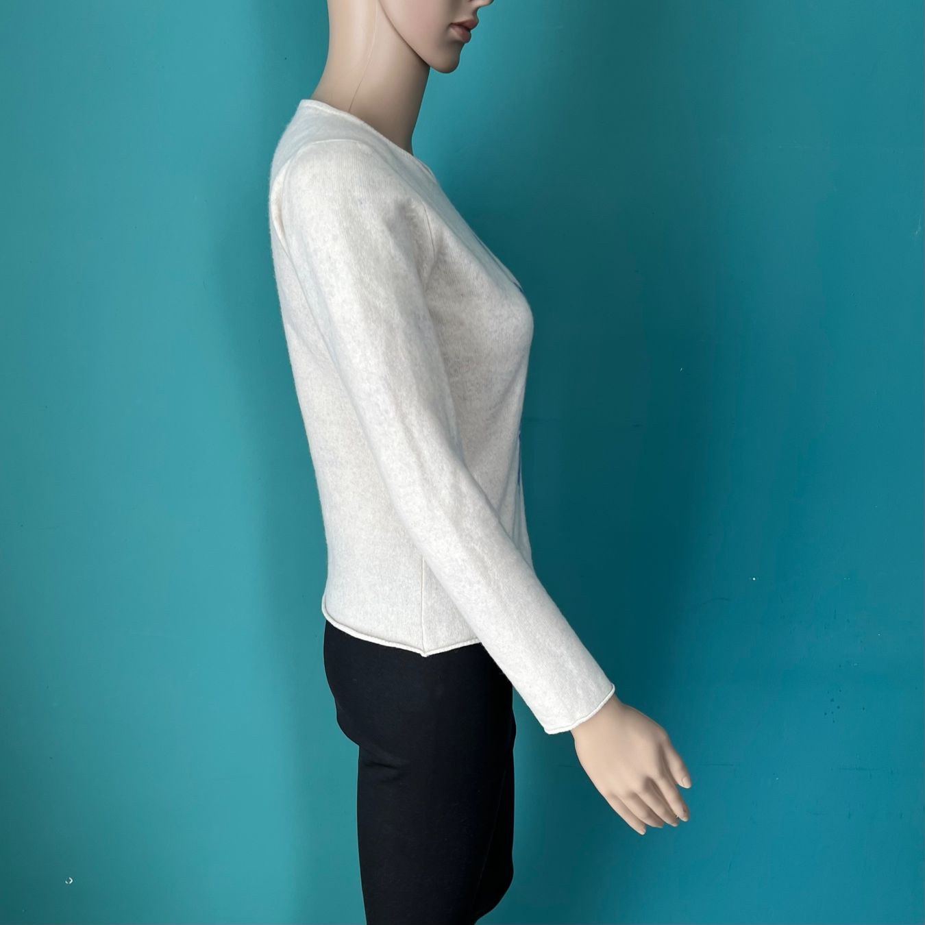 Maglioni & Felpe: LUCIEN PELLAT-FINET Kaschmir Pullover mit Yves Klein Print – Usato da Zürich venduto da ClosetQueen 2
