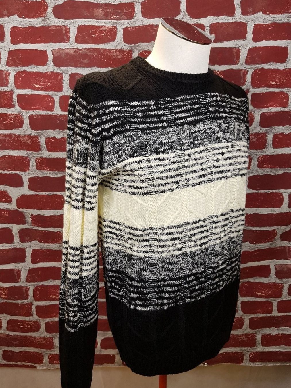Pullover & Sweatshirts: SSEINSE Strickpullover Pullover lang schwarz weiss Gr. L – Neu und originalverpackt aus Seuzach von VT-Collections1 1