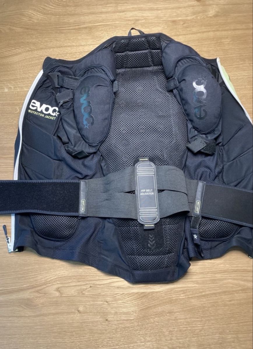 Evoc Protections: Evoc Protector Jacket in Grösse S – D'occasion à Zürich par Yannixxx 1