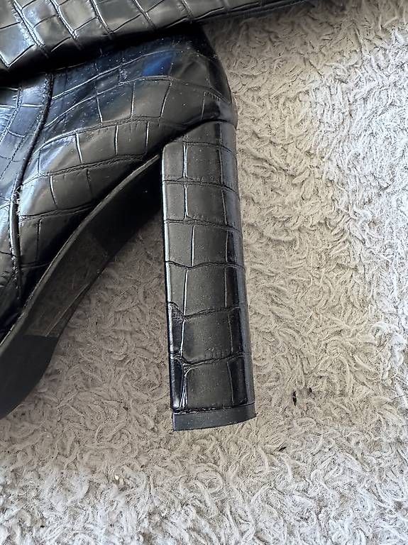 Chaussures femmes: Bottes  – D'occasion à Chavannes-Renens par lei_8mvy 1