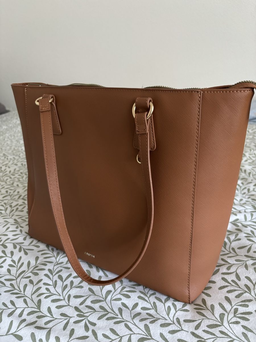 Borse da donna: Borsa tote Carpisa marrone cognac elegante, molto capiente – Usato da Locarno venduto da Debi_12