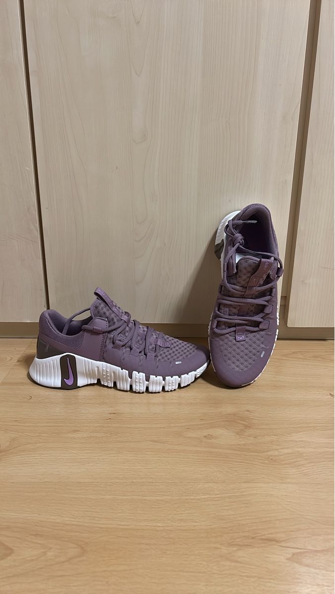 Nike Herrenschuhe: Nike Metcon 5 Violet Taille 38 – Neu (gemäss Beschreibung) aus la chaux-de-fonds von swann88