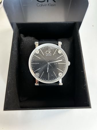 Calvin Klein (ck) Armbanduhr – neuwertig mit Box – Batterie