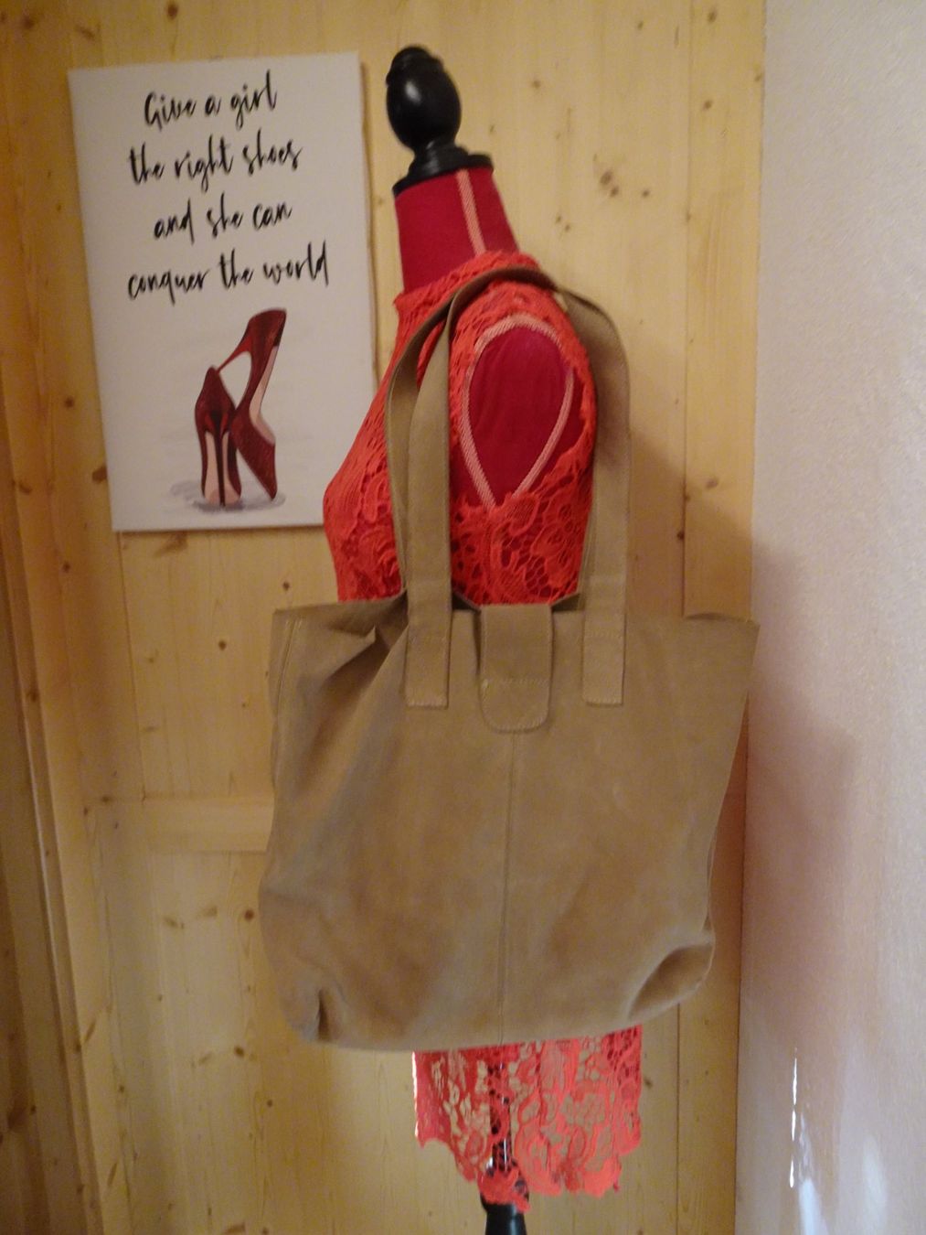 Taschen für Damen: Echt Wild-Leder Tasche beige - 426274 – Gebraucht aus Küssnacht am Rigi von Schuhe-Secondhand 2