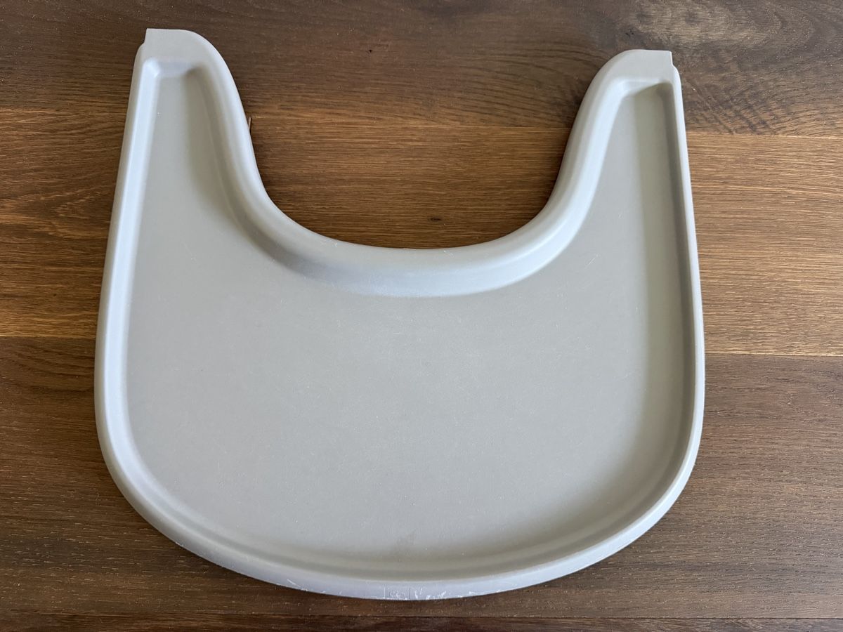 Stokke Seggioloni: Tripp Trapp Hochstuhl-Tisch hellgrau – Usato da Dornach venduto da bachmcar