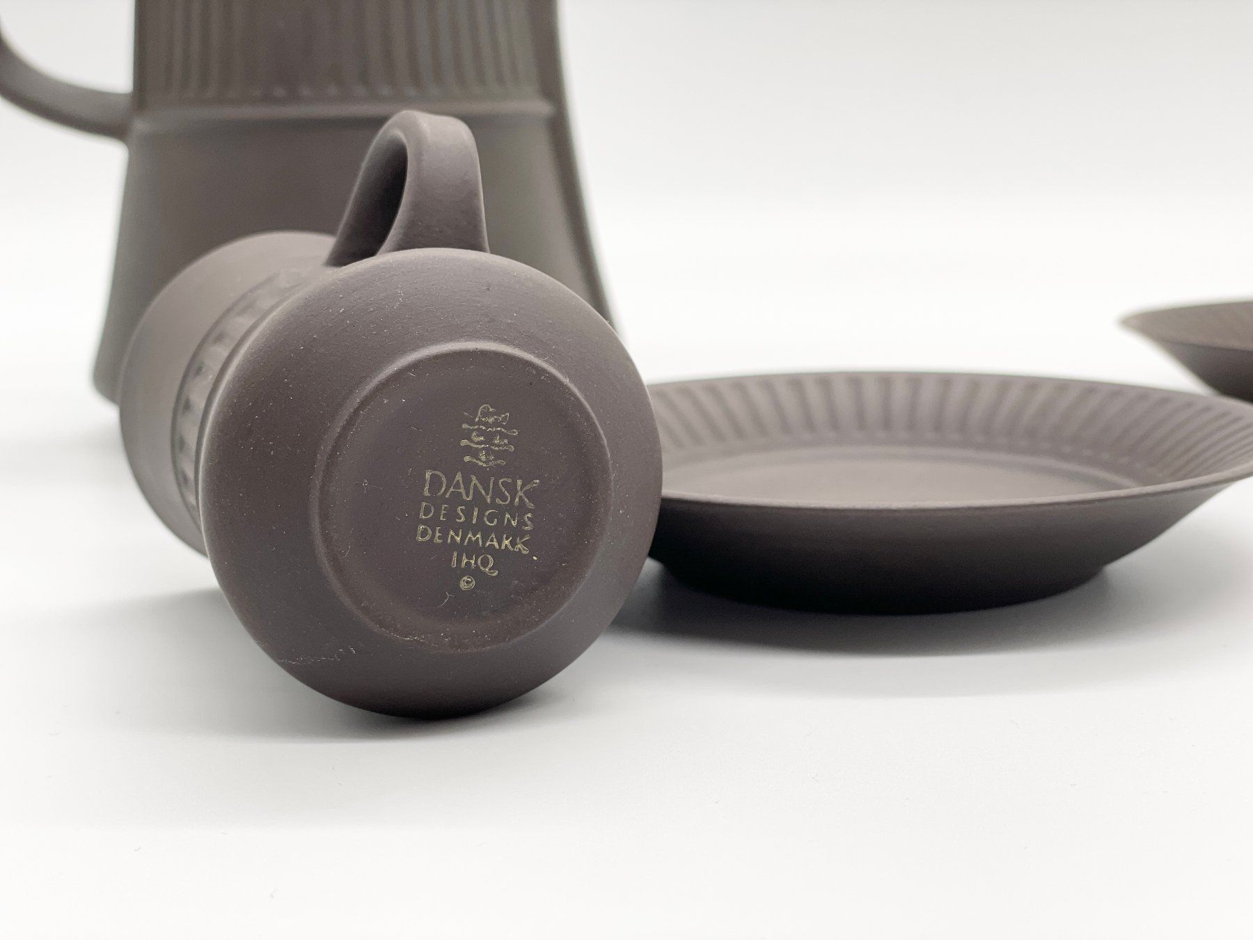 Set di piatti: Kaffeeservice / Flamestone / Jens H. Quistgaard – Usato da Uster venduto da jolaf6 7