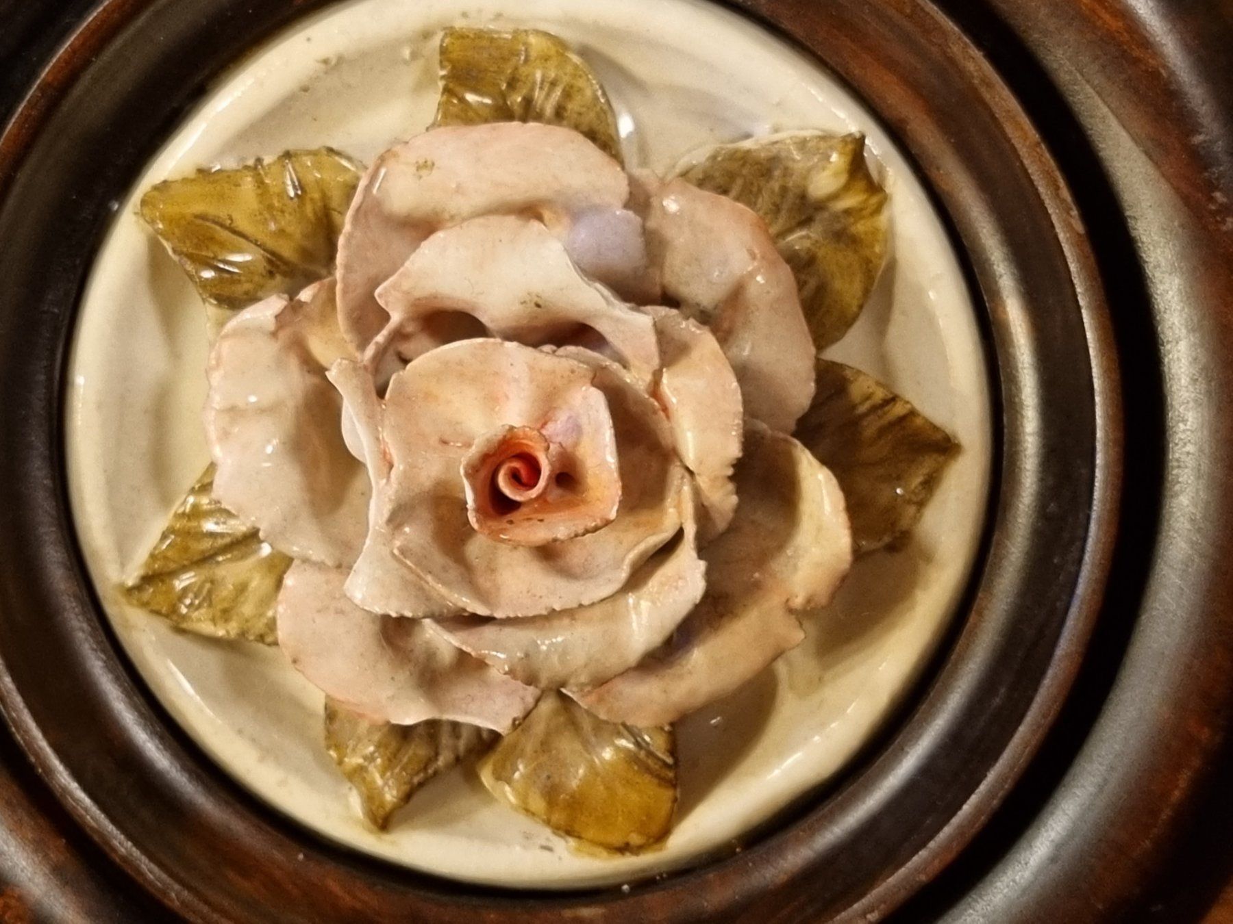 Foto & Immagini: 2 Vintage Wandbilder mit 3D Rosen – Usato da Scharnachtal venduto da devin03 6