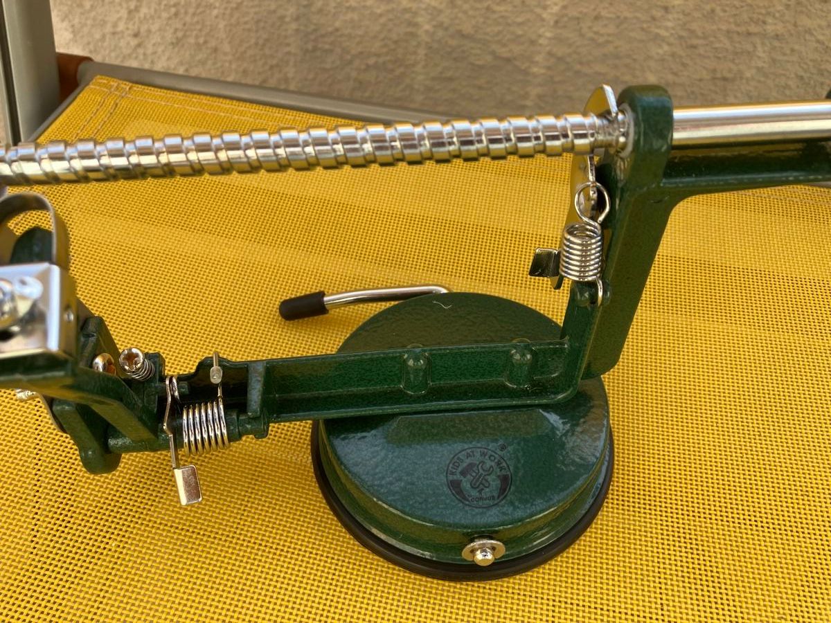 Alle Maschinen: Machine à peler les pommes – Neu (gemäss Beschreibung) aus Pully von claddagh 1