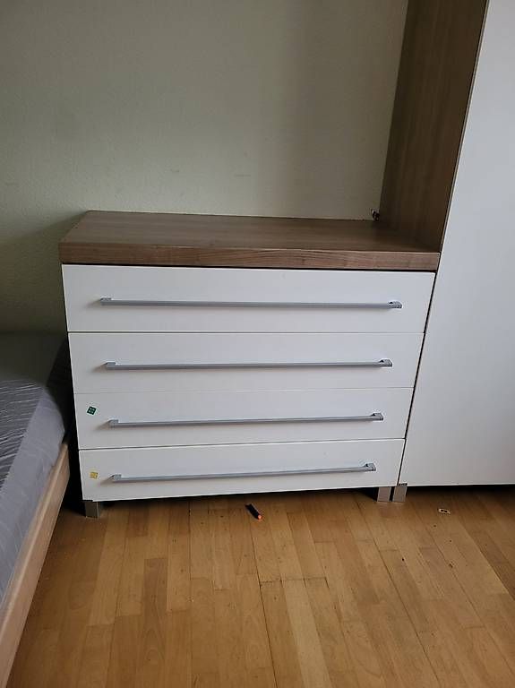 Schränke: Kommode + Kleiderschrank – Gebraucht aus Birmenstorf AG von PetraW6