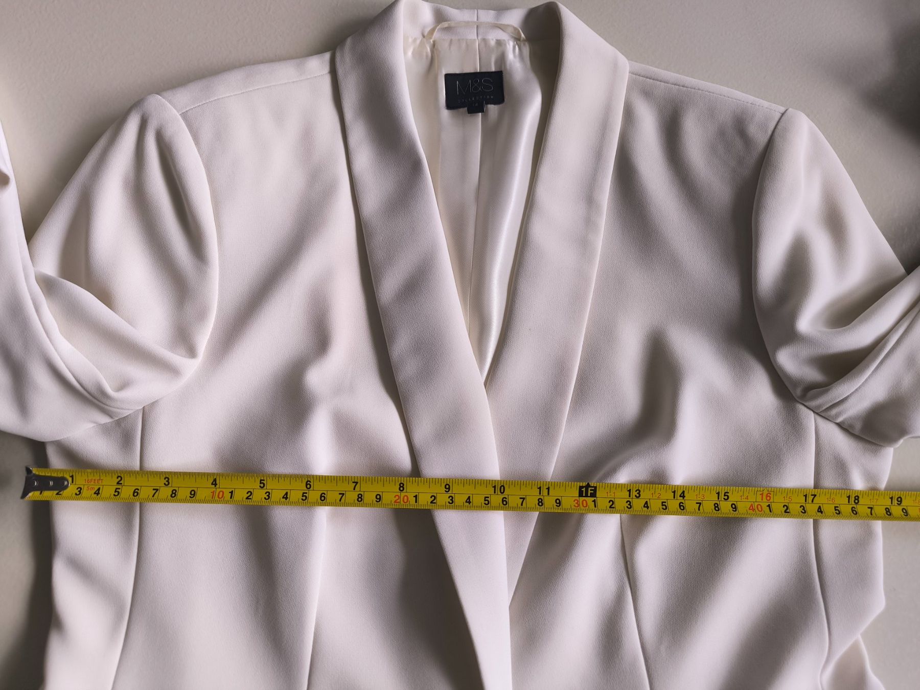 Jacken: Marks and Spencer Off-White Blazer, einmal getragen, EU40 – Gebraucht aus Wallisellen von C_DM 6