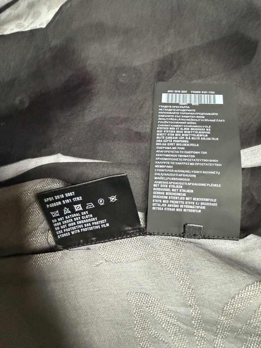 Prada Camicette: Prada shirt new – Nuovo (secondo la descrizione) da Barna venduto da orbuyorcry 7