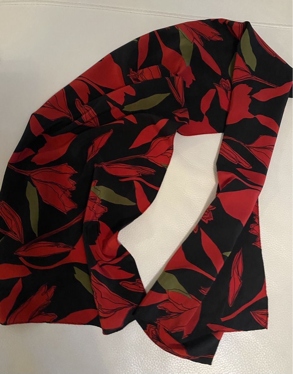 Foulard & Sciarpe: Seiden Schal 🌸 – Usato da Opfikon venduto da Luis144 3