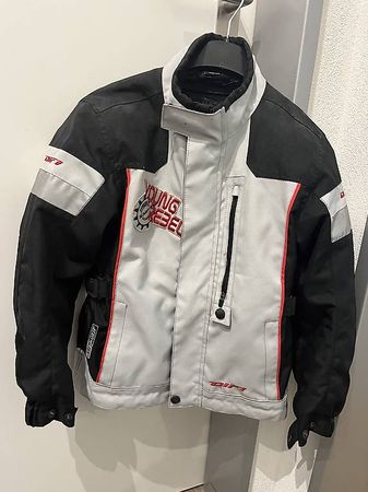 Robuste Töffjacke gr.122/128