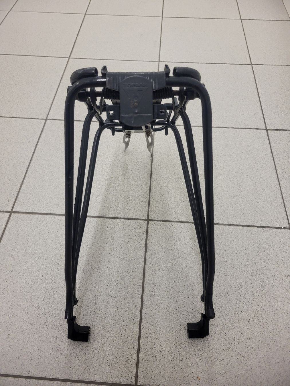 Pezzi di ricambio: Topeak Explorer Disc Gepäckträger – Usato da Vaduz venduto da Simibimi