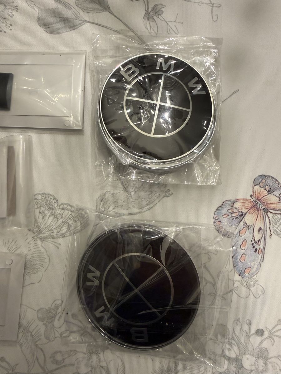BMW Plaketten & Abzeichen: BMW Embleme Schwarz – Neu und originalverpackt aus eglisau von schmied1992 3