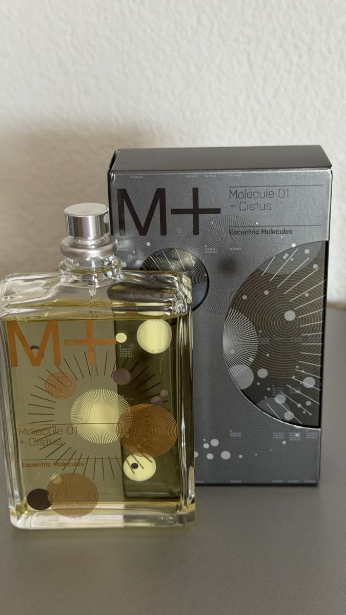 Parfum & Eau de Toilette: Escentric Molecules Molecule 01 + Cistus Abfüllung 2ml! – Gebraucht aus Sursee von nri_sbv9