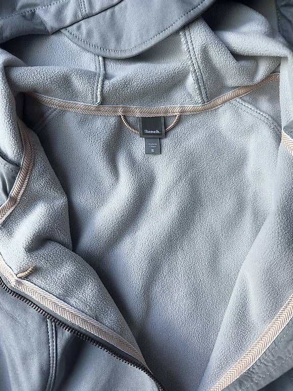 Bench Vestes: Bench Übergangsjacke S – D'occasion à Buchrain par pat4s 4