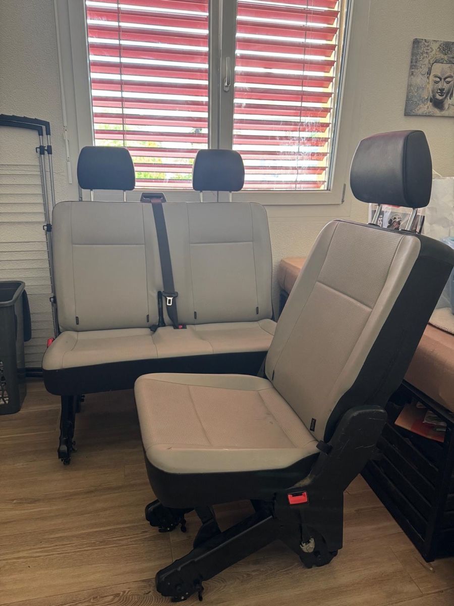 VW Accessori per altri veicoli: Siège arrière VW t6 – Usato da La Tour-de-Trême venduto da luc_69nq 2