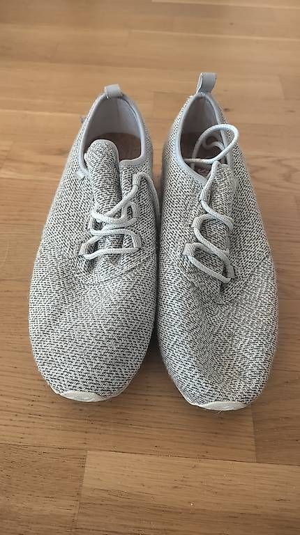 Herrenschuhe: Sneakers Gr. 43 – Gebraucht aus Aarwangen von ThierrySchaer98 1