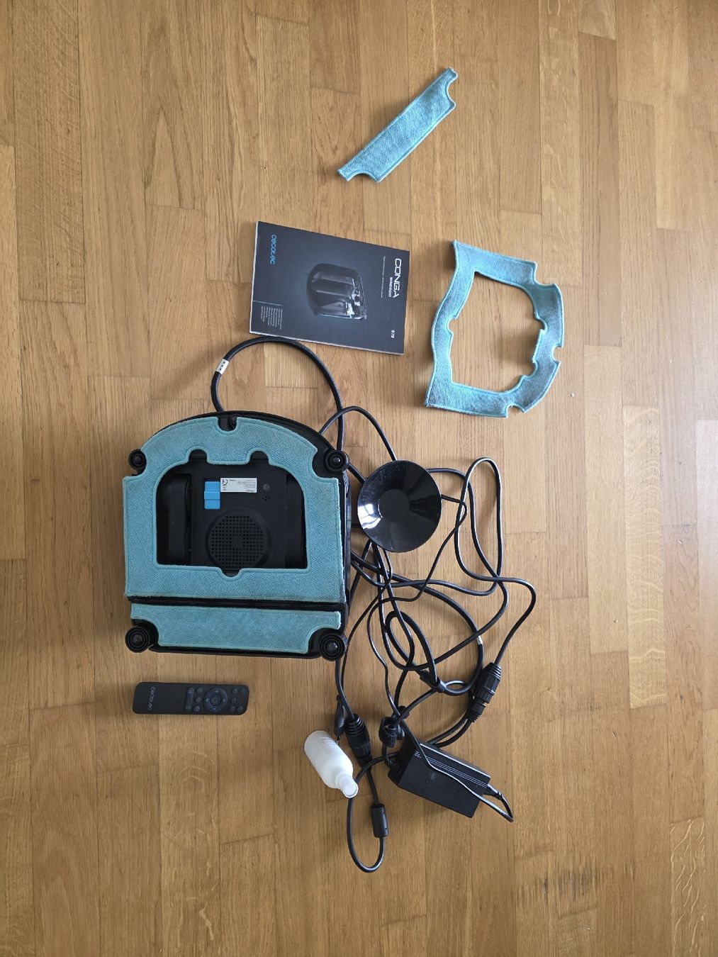 Altro per la casa: Cecotec Conga WinDroid 970 Fensterputzer! Ein Rad blockiert. – Difettoso da Männedorf venduto da stivi1978 2
