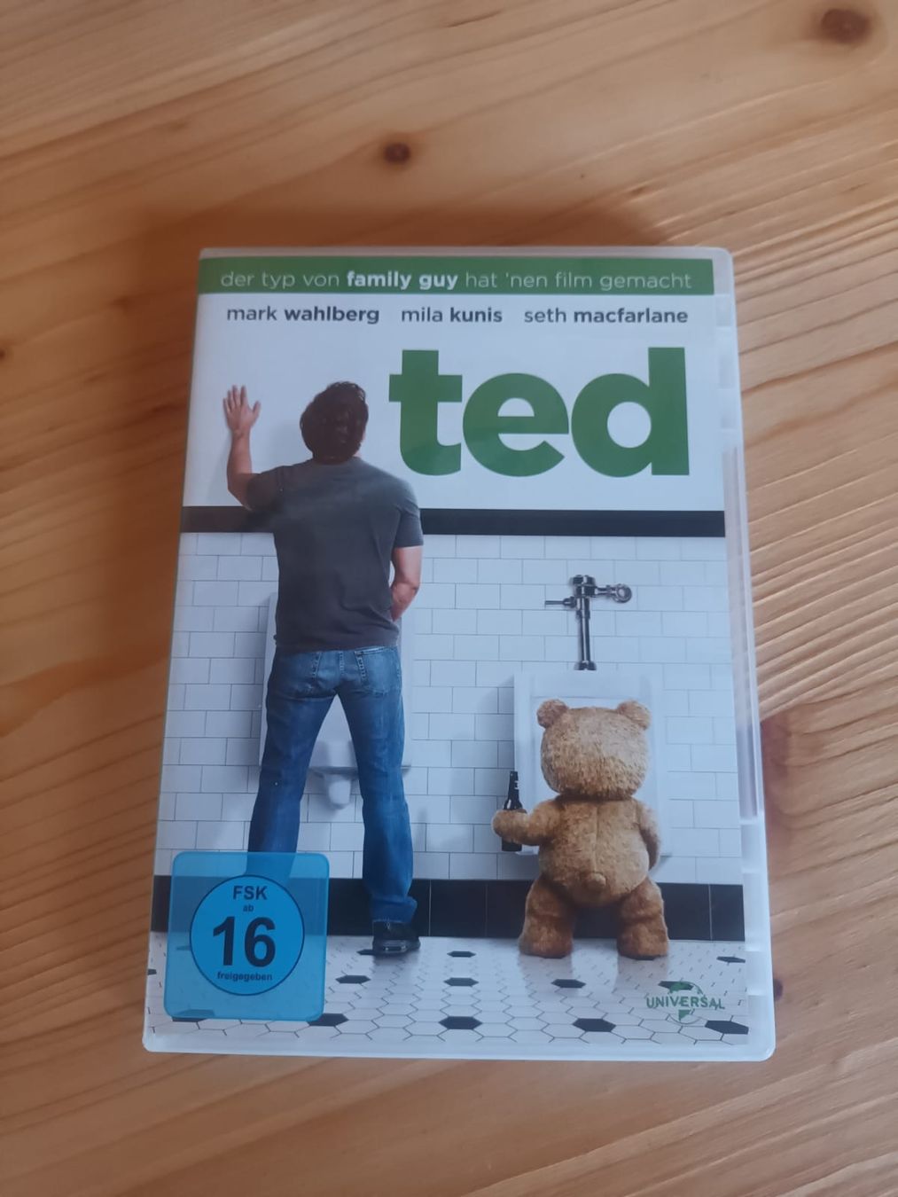 Tutti i DVDs: Ted DVD - Lustige Buddy-Komödie – Usato da Studen BE venduto da mar_6qqp