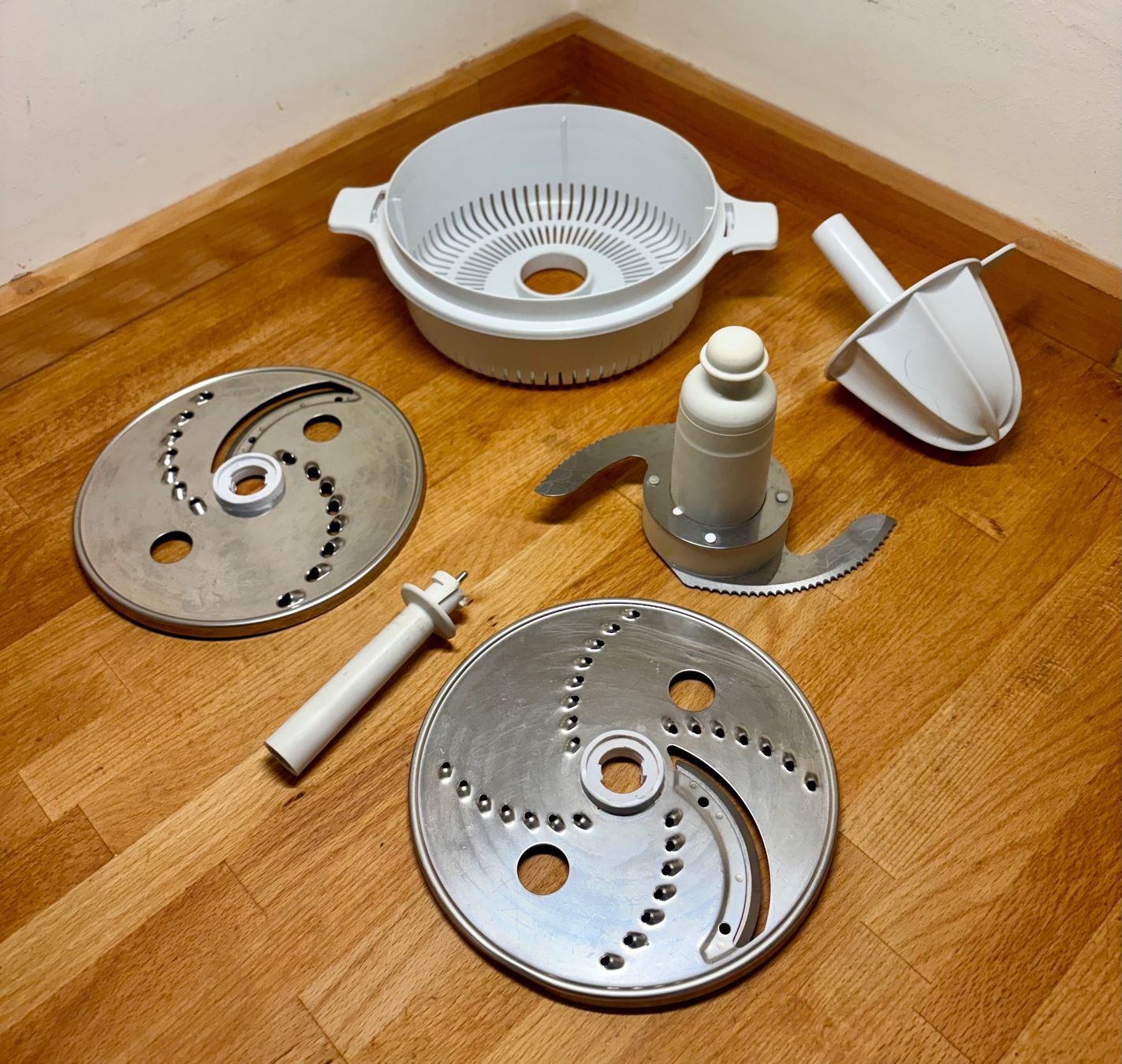 Braun Elettrodomestici da cucina: Pièces robot culinaire multifonctions BRAUN - Accessoires – Usato da Commugny venduto da rit_5lq2