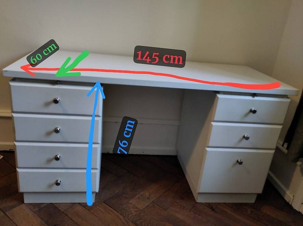 Bureaux: Massiver Schreibtisch mit Gebrauchsspuren – D'occasion à Basel par flo_r8nx 4