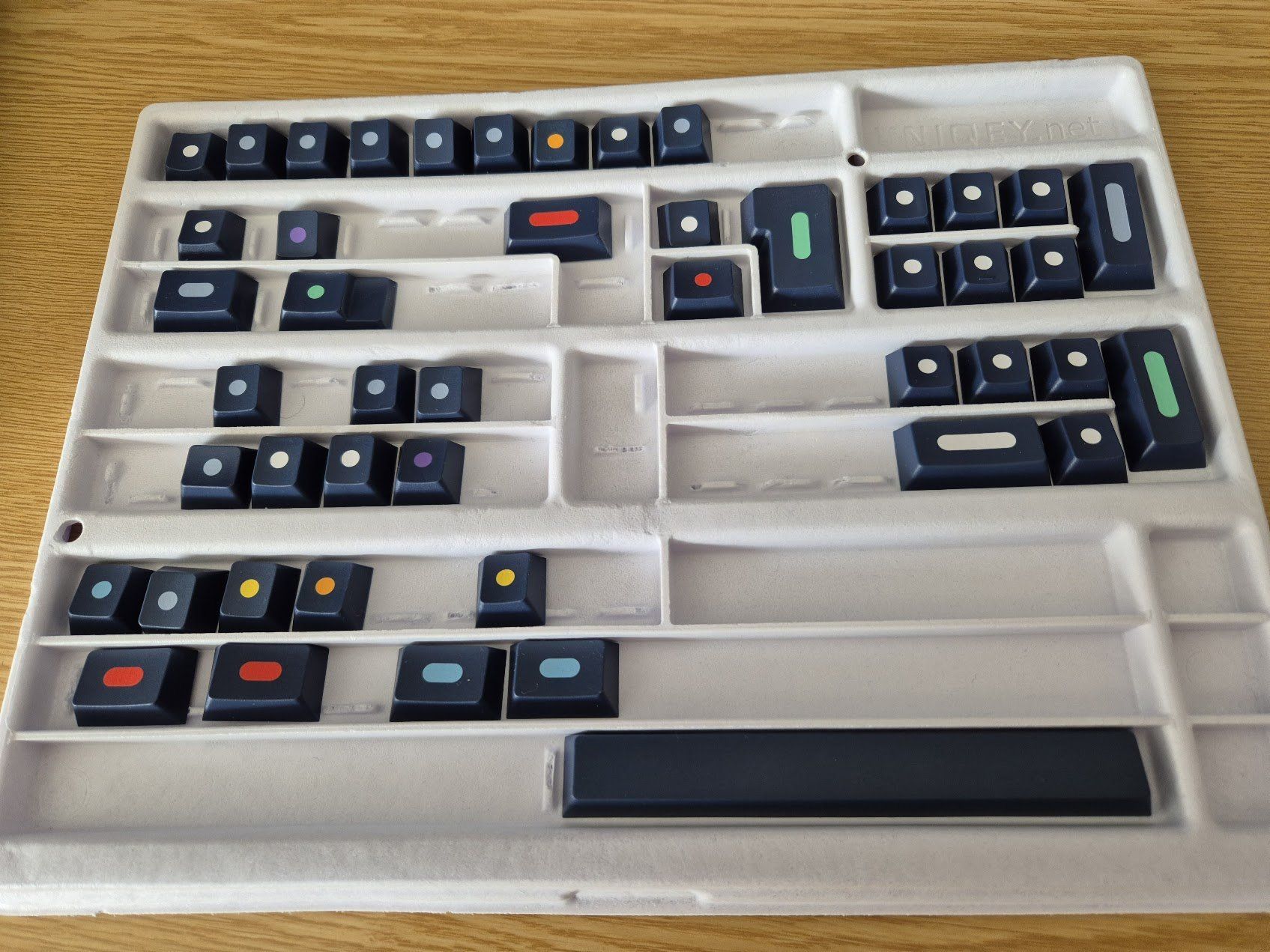 Claviers: GMK Dots 2 Dark Base Keycaps – D'occasion à Romanshorn par Rn222 2