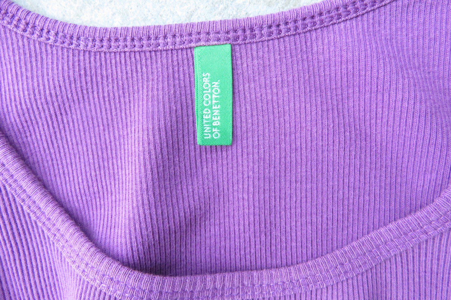Benetton Camicette, T-shirt & Top: BENETTON Top Grösse 128 – Nuovo (secondo la descrizione) da Wil ZH venduto da Tamagy 1