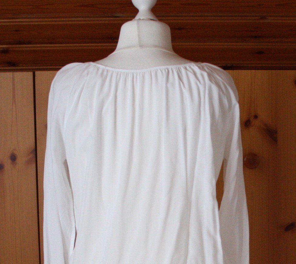 Camicette: Bluse Langarm weiss  Gr. XL – Usato da Flüelen venduto da Diversicum-Curvy 7