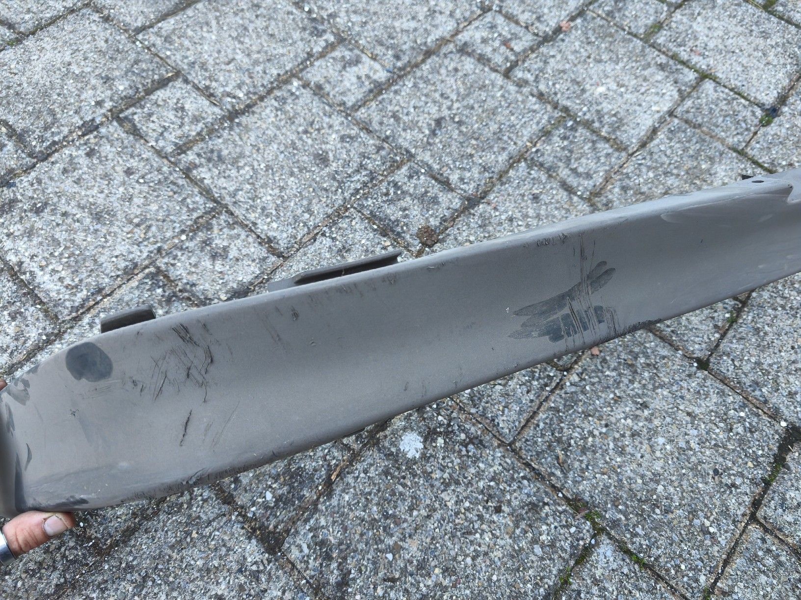 Volvo Tutti pezzi di ricambio auto: Volvo 940 Frontspoiler – Usato da Ernetschwil venduto da Volvo0815 4
